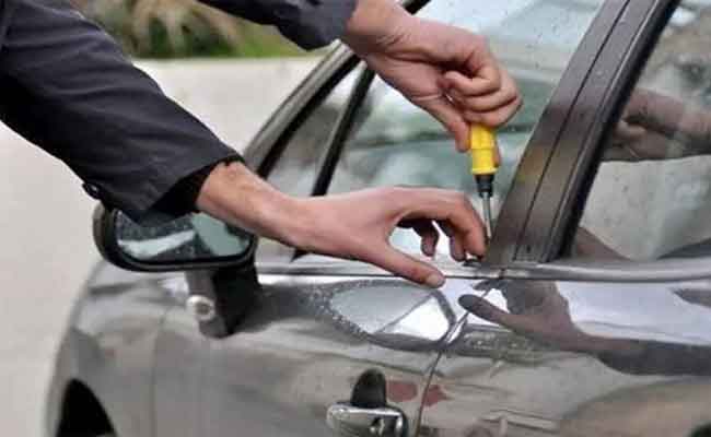توقيف شخص يحترف سرقة السيارات بالمسيلة
