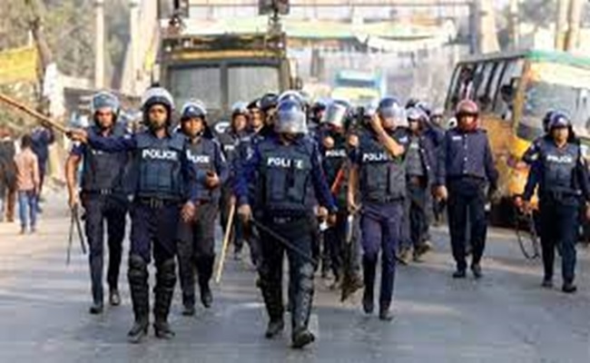 الحكم على 139 مسؤولا كبيرا وناشطا في بنغلادش