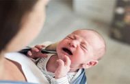مغص الأطفال حديثي الولادة...أهم الأسباب وأسرع طرق العلاج