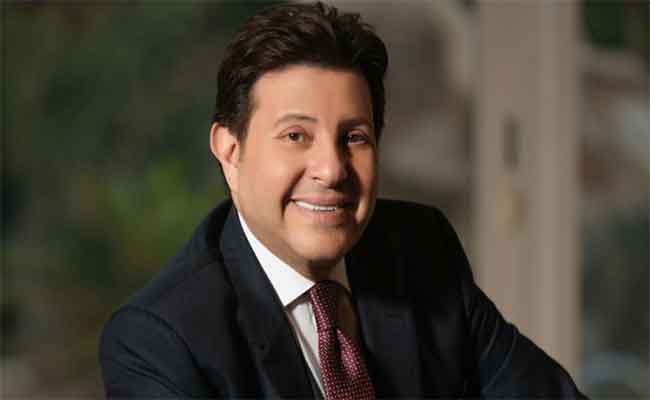 هاني شاكر يفتتح أعماله الفنية للعام 2024 ب”انسى اللي خان”…