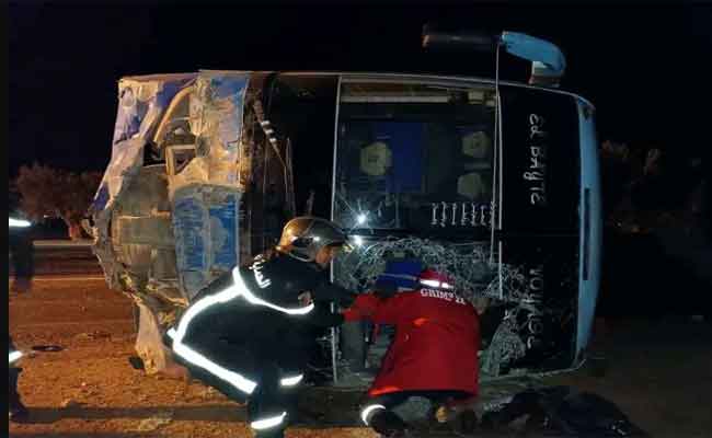 انقلاب حافلة يخلف 46 جريحا بسيدي بلعباس