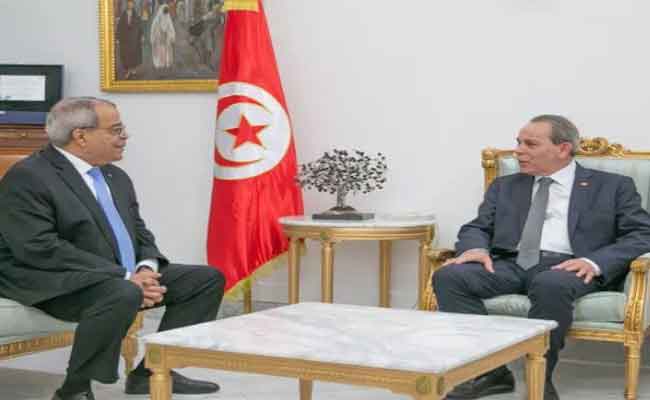 استقبال عون من طرف رئيس الحكومة التونسي