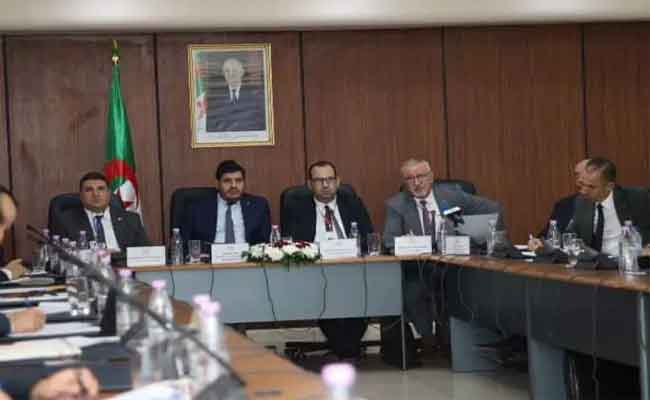 وضع حيز الخدمة 14 خدمة عن بعد لفائدة المتقاعدين