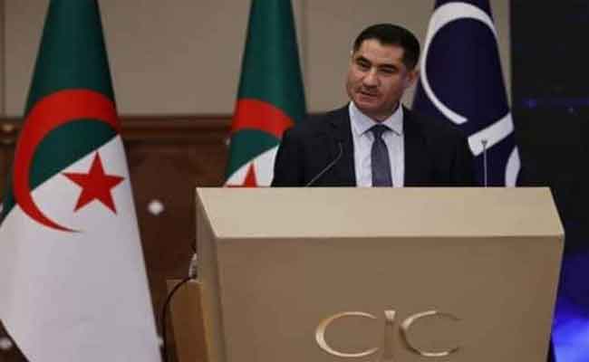 إعلان لعقاب عن استحداث شهادتين تقديريتين موجهتين للمؤسسات الإعلامية والصحفيين المتميزين