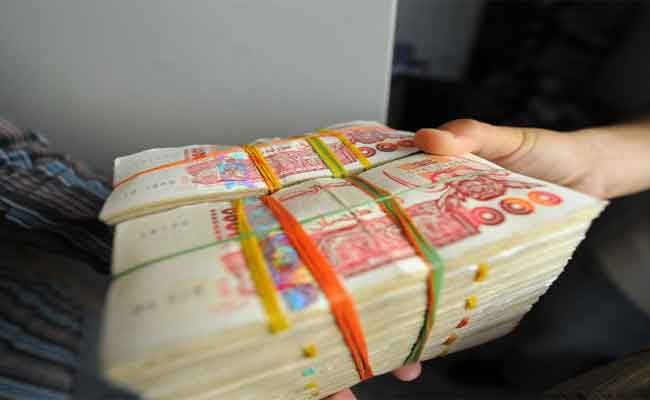 فرار تاجر بعد سلبه الملايير من عشرات الضحايا بباتنة