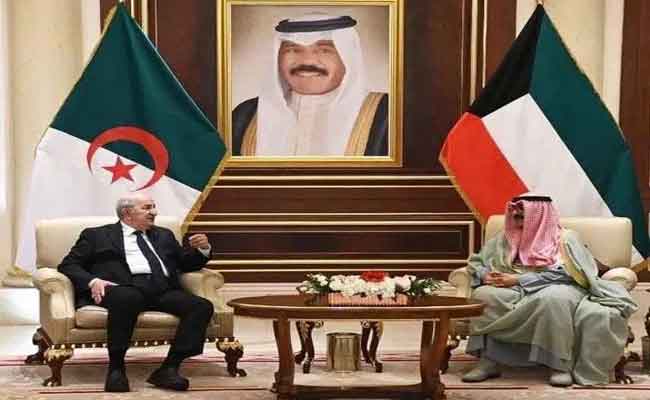 تبون يطمئن على صحة أمير الكويت هاتفيا