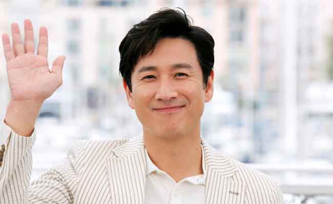 نجم فيلم “باراسايت”لي سون كيون يودع عالمنا وسط شائعات عن انتحاره…