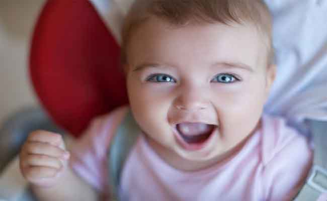 تطور نمو المولود في الشهر الثاني بين المناغاة والابتسامة…