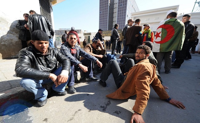 اجيال الجزائر : الشباب اختاروا المخدرات والانتحار والشابات اخترن الدعارة