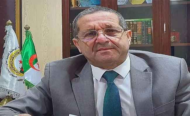 عمارنة يشيد  بقرار مراجعة القوانين الأساسية لأسلاك الأساتذة الباحثين والباحثين الدائمين والاستشفائيين الجامعيين