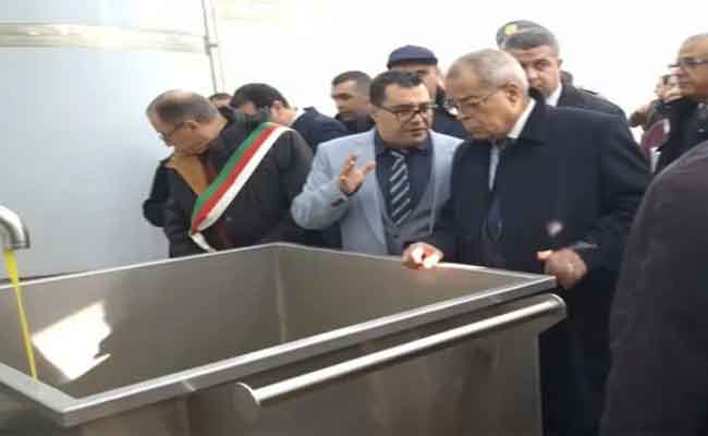 عون يكشف عن الشروع في التجارب الأولية لمركب سحق البذور الزيتية أبريل المقبل 