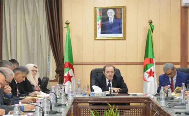 بلعابد يشدد على ضرورة المتابعة الميدانية لوتيرة إنجاز المؤسسات التعليمية المبرمجة الموسم المقبل