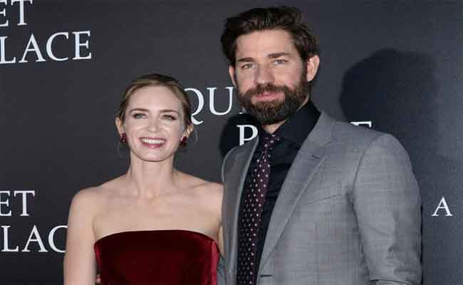 كيف تفاعلت إميلي بلانت وجون كراسينسكي مع شائعات الطلاق عقب غولدن غلوب؟