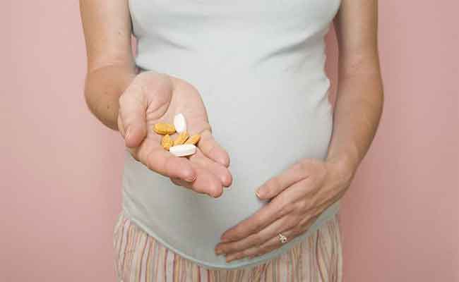 الآثار الجانبية لفيتامينات ما قبل الولادة وكيفية علاجها…
