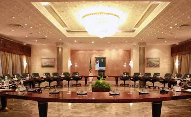 أهم ما تطرقت له الحكومة في اجتماعها