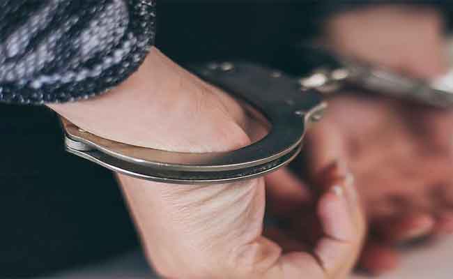 إدانة امرأة أوهمت مواطنا ببيعه سيارتها و سلبته 250 ألف دينار 