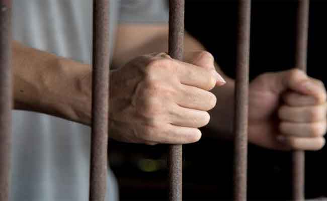 إدانة صاحب محل تجاري بـ10 سنوات سجنا نافذا حاول قتل شخص بالبنزين بالعاصمة