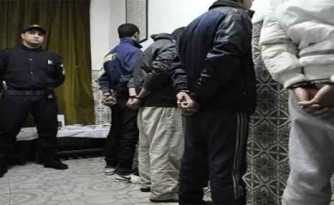 الإطاحة بشبكة إجرامية تحترف  سرقة التمر بالمغير