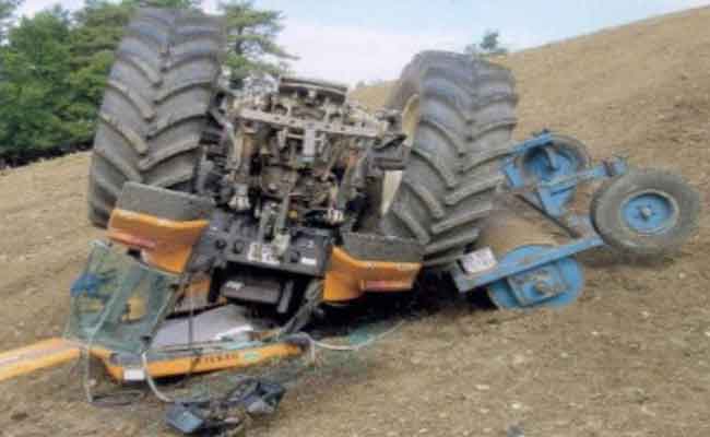 انقلاب جرار يخلف مصرع ثلاثيني بتيزي وزو