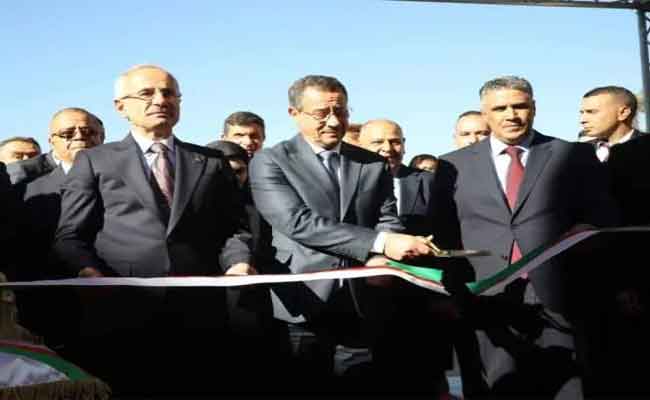 رخروخ يؤكد أن المشاريع الإستراتيجية التي تم الشروع فيها جاءت تكملة للجهود التي تبذلها الدولة