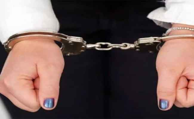 توقيف امرأة وشريكها ابتزت سبعيني بنشر صوره على الفايسبوك ببجاية