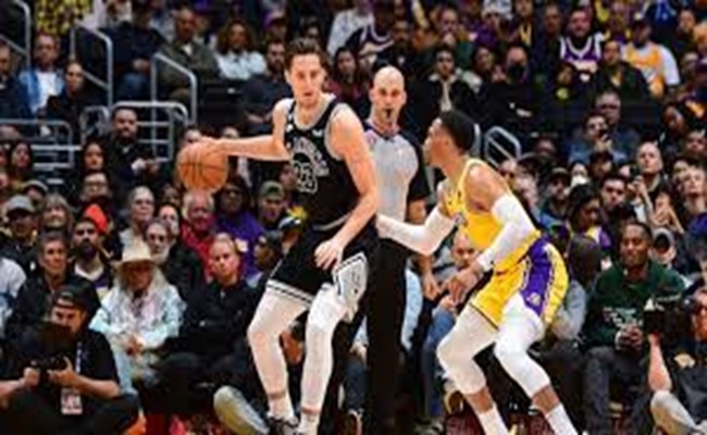 NBA...دنفر ناغتس يهزم غولدن ستيت وخسارة سان أنطونيو سبيرز