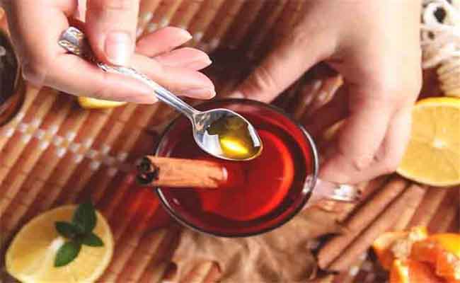 فوائد الماء الدافئ مع القرفة على الريق…لا تصدَّق