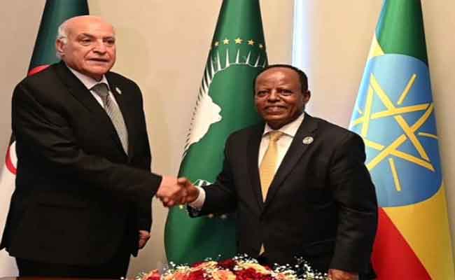 عطاف يتباحث مع نظيره الإثيوبي