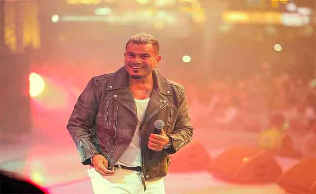 موعد احتفال عمرو دياب بألبوم مكانك