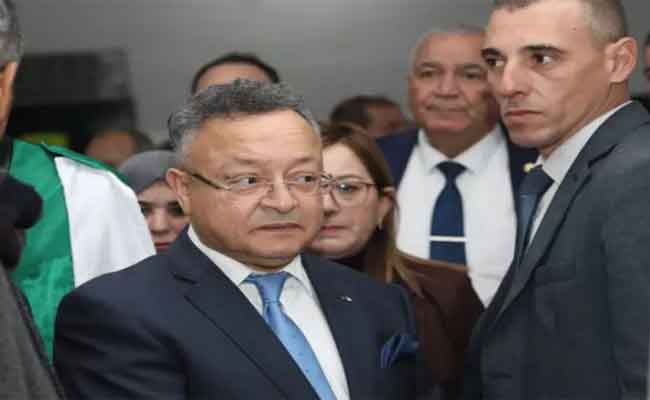 بداري ووليد يؤكدان على التعاون الكبير من أجل جامعة جزائرية رقمية من الجيل الرابع