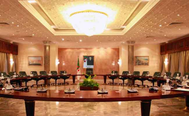 أهم ما تطرقت له الحكومة في اجتماعها