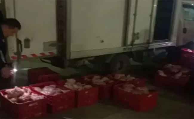 إتلاف أزيد من 3 قناطير من اللحوم البيضاء فاسدة بعنابة