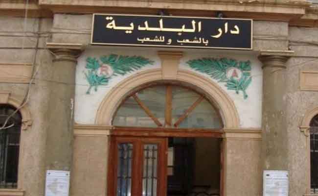 رصد 600 مليار دج لدعم الجماعات المحلية