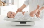 معدل زيادة وزن الرضيع ومتى يجب القلق؟