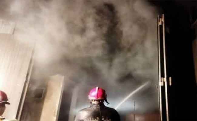 نشوب حريق داخل ورشة للخياطة بالعاصمة