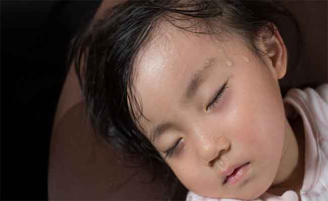 أسباب التعرق الليلي عند الأطفال وطرق العلاج…