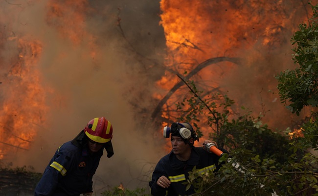 أستراليا...أوامر بإجلاء الآلاف إثر اندلاع حرائق غابات