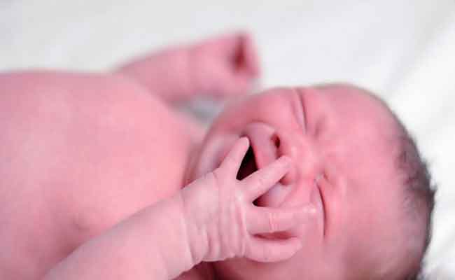 علاج انخفاض السكر عند الأطفال حديثي الولادة…