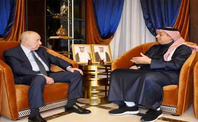 استقبال شنقريحة من طرف نائب رئيس مجلس الوزراء القطري