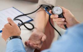 ضغط الدم المرتفع: توصيات طبيبة القلب لتنظيمه بطرق طبيعية