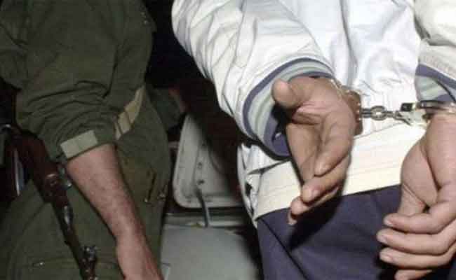 الإطاحة بشخصين قاما بالسطو داخل وكالة بنكية بقالمة