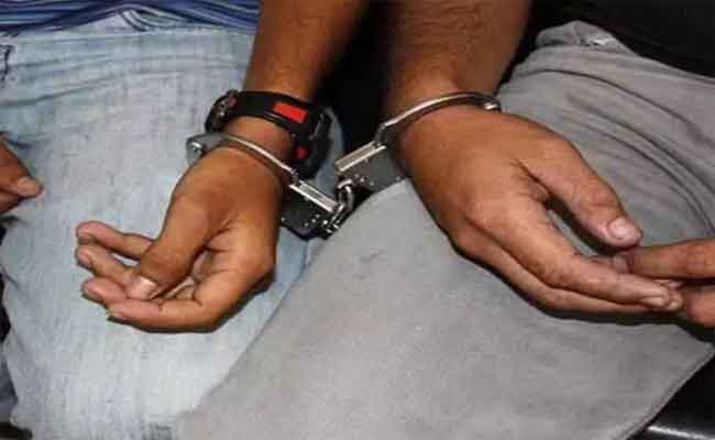 الإطاحة بثلاثة أشخاص واسترجاع مصوغات بسكيكدة