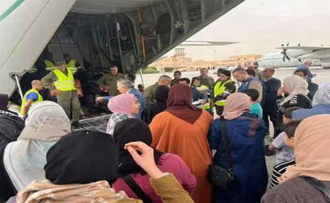 الجزائر تجلي 45 طفلا فلسطينيا لتلقي العلاج بمستشفياتها العسكرية