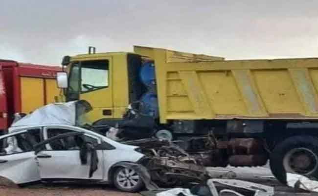 اصطدام بين شاحنة وسيارة يخلف مصرع 3 أشخاص ببسكرة