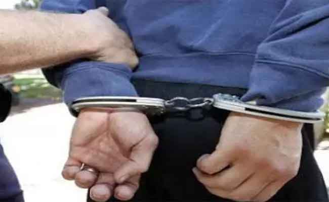 الإطاحة بعصابة إجرامية ملثمة تحترف سرقة المنازل بالجلفة