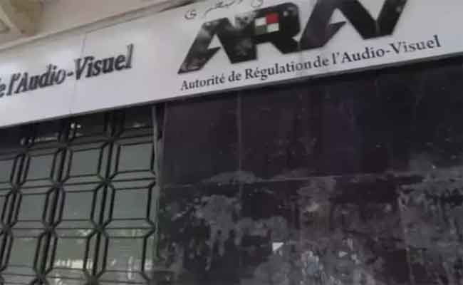 معاقبة 6 قنوات تلفزيونية