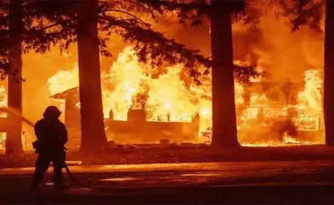 نشوب حريق في بحيزر بالبويرة