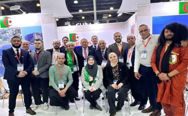 زيارة السفير الجزائري للجناح الجزائري في المعرض الدولي للسياحة بروسيا