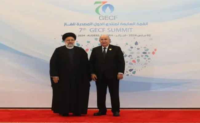 استقبال تبون لنظيره الإيراني…