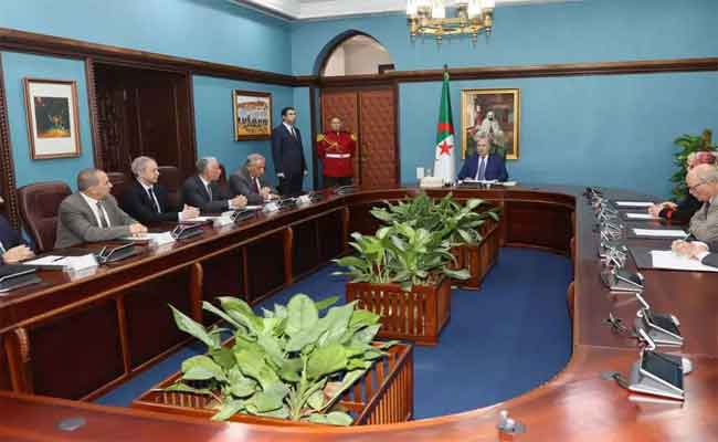 تنصيب اللجنة الوطنية العليا للطعون المتعلقة بالاستثمار